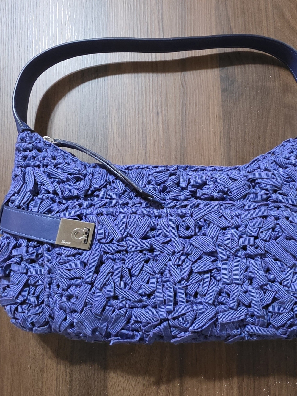 Salvatore Ferragamo Woven ShoBlue Textured Shoulder Bag - Casual Womenโs Handbag